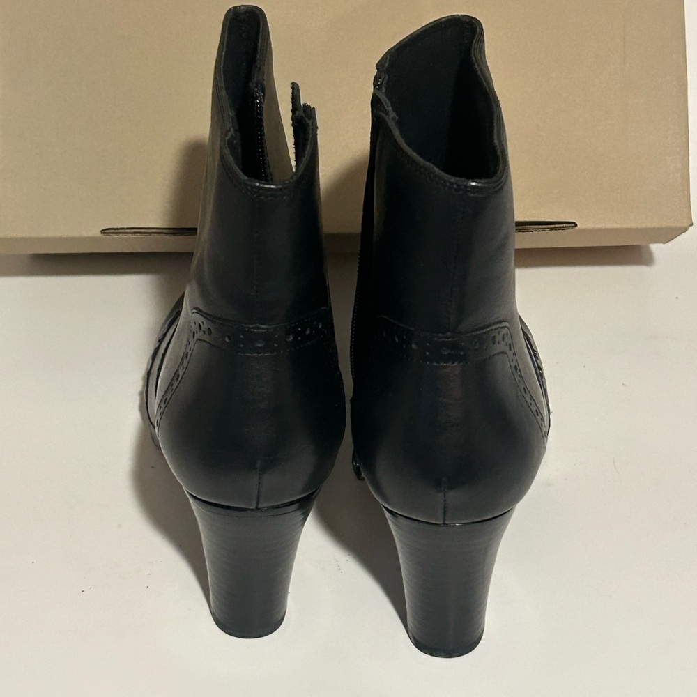 Array Black Boots - image 4